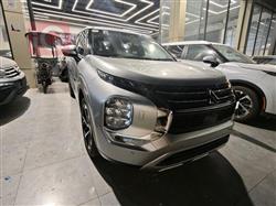 ميتسوبيشي اوتلاندر